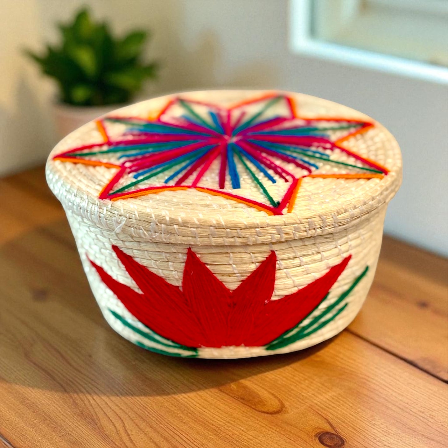 Caja Huasteca – Boîte artisanale brodée