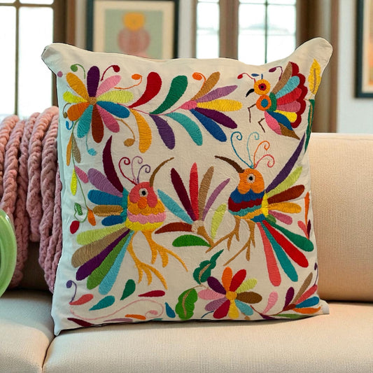Housse de coussin Tenango brodée main – Oiseaux et fleurs colorées