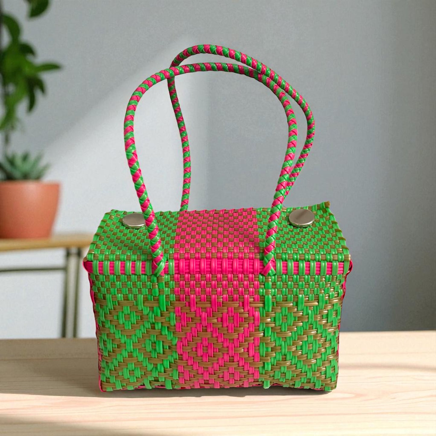 Lonchera colorée en plastique recyclé – Petit modèle